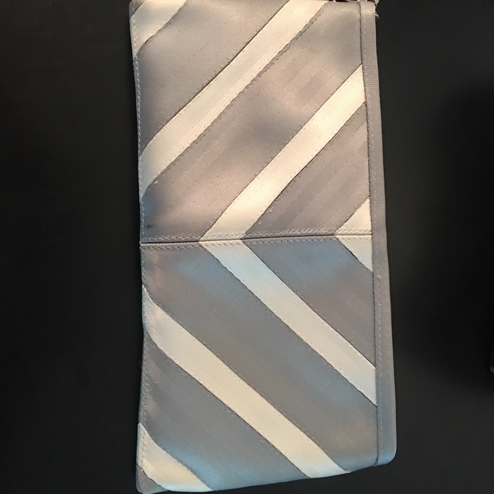 Harvey Seatbelt Clutch